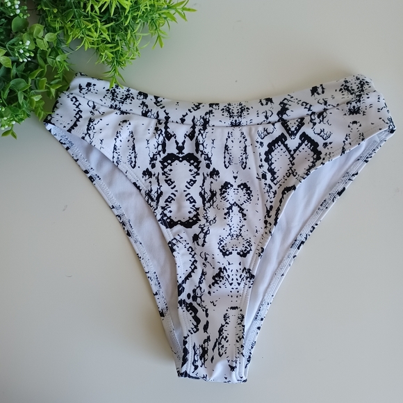 TEMPT ME  Bandeau Bikini Swimsuit - Picture 4 of 6